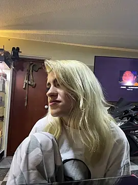 Lia-firee online show from June 19, 9:24 am