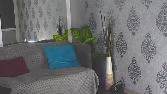 LuxaCole online show from June 29, 10:15 am
