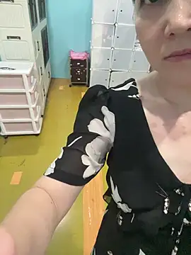 Jenlovely online show from June 11, 12:02 pm