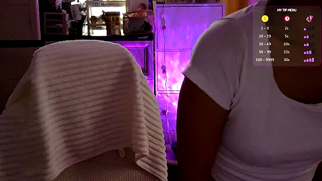 urgrl portia online show from July 24, 9:51 am