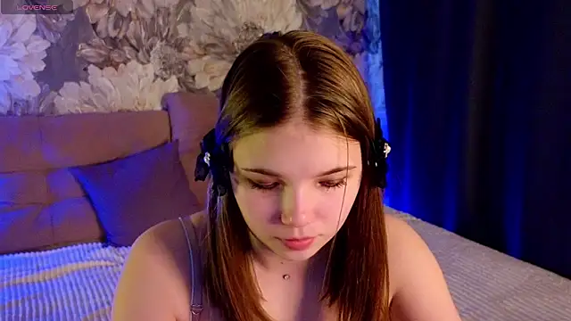 jenny7474 online show from June 16, 3:40 am