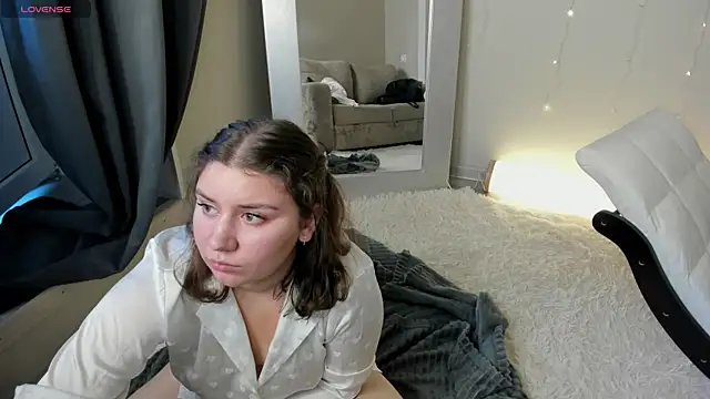Velvet Kisss online show from July 25, 1:23 am