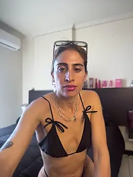 NicoleWilder online show from July 16, 4:11 pm