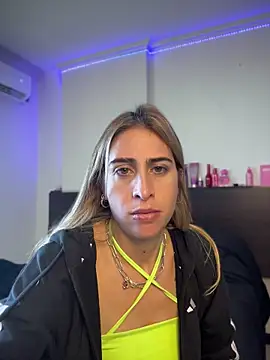 NicoleWilder online show from July 28, 2:24 pm