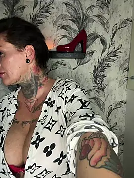 InkedMissLaBaehm online show from August 10, 12:58 am