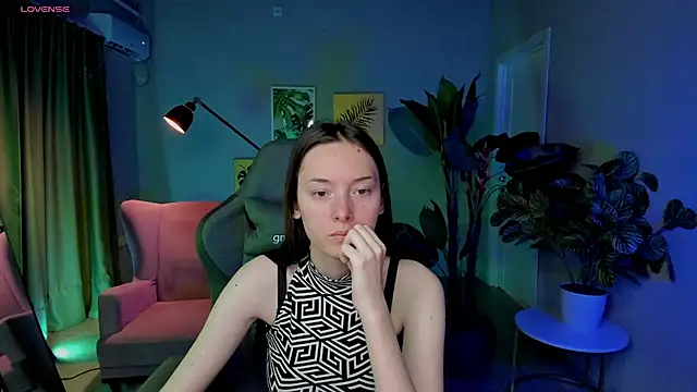 Eva Leeee online show from July 3, 5:24 am