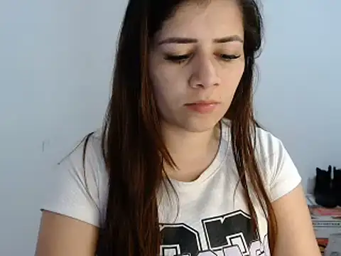 Luna zoe online show from July 5, 4:40 am