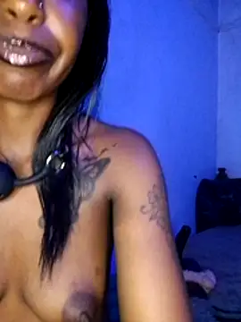 Pretty-Caramel1 online show from June 27, 9:54 pm