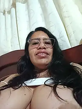 Emilif  online show from July 18, 1:31 am