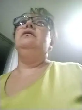  Saraqueen-- online show from June 17, 2:46 am