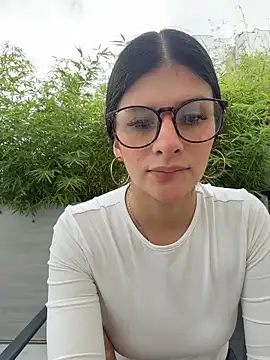 Mia Alanna online show from June 17, 7:37 pm