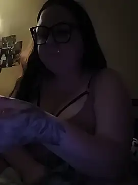 flymammi13 online show from June 17, 1:51 am