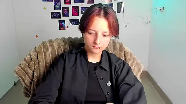 Dilara Kiss  online show from August 3, 5:22 am