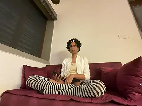 vale vzg online show from July 21, 5:13 pm