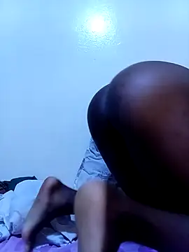 Kissmedoll online show from June 17, 10:49 am