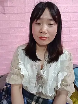 Em xinh05 online show from June 18, 1:38 pm