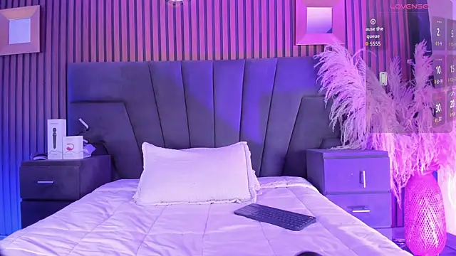 Jazminn 01 online show from July 29, 5:18 am