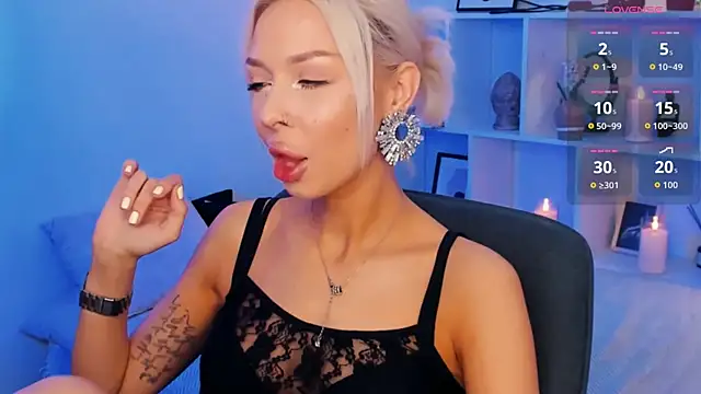 Alaska Lane online show from June 29, 9:03 pm