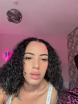babygirlmarie online show from June 18, 3:28 pm