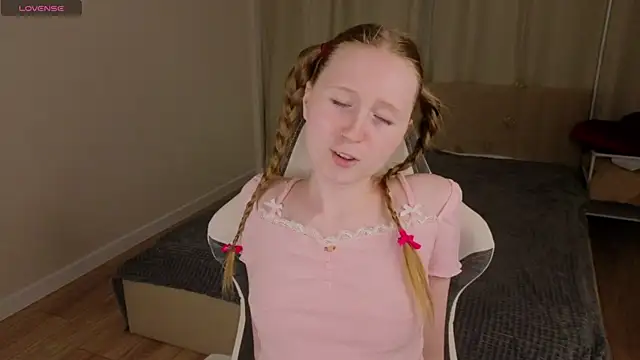 LiliTiny online show from July 11, 8:03 am