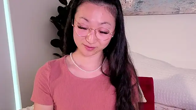 Snapshot of MySweetSofie chatting on October 3, 11:10 pm MySweetSofie online show from October 3, 11:10 pm