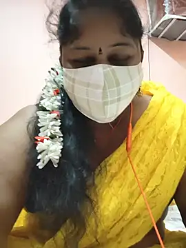yalini1431 online show from July 12, 9:59 pm
