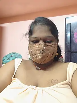 yalini1431 online show from June 26, 8:21 pm