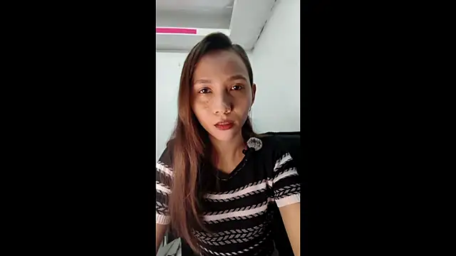 IvoryMadeiros online show from June 26, 6:36 am