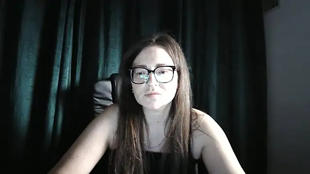 NoraMilf online show from July 4, 12:45 pm
