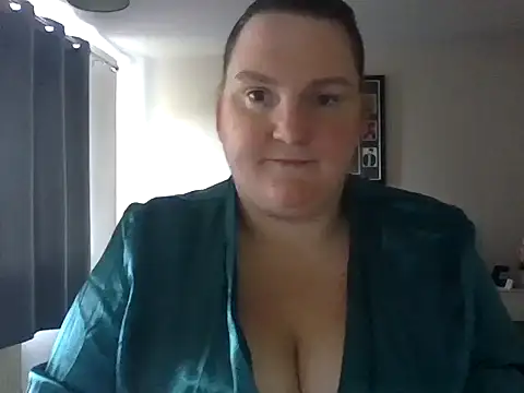 LumaBelleX online show from July 23, 8:44 am