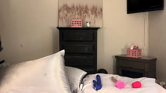 LivYourFantasy online show from July 6, 5:26 pm