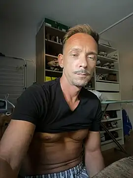 mateodu38 online show from July 21, 3:02 pm