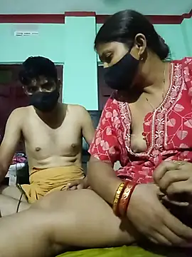 Bedroom9090 online show from July 6, 5:04 pm