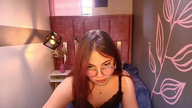 Maddy  Carter  online show from July 15, 9:30 pm