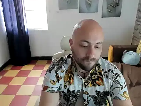mike lovers  online show from July 10, 7:58 pm