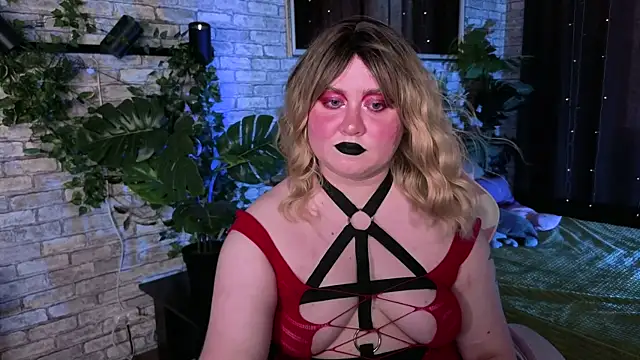 Goddess EllisN online show from July 11, 2:06 pm