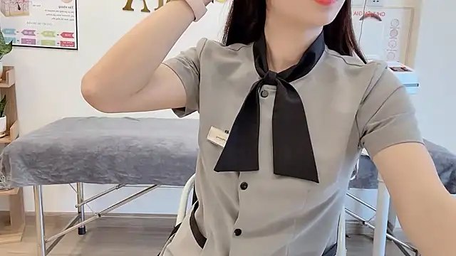 Sayuri Satou online show from November 14, 5:40 am