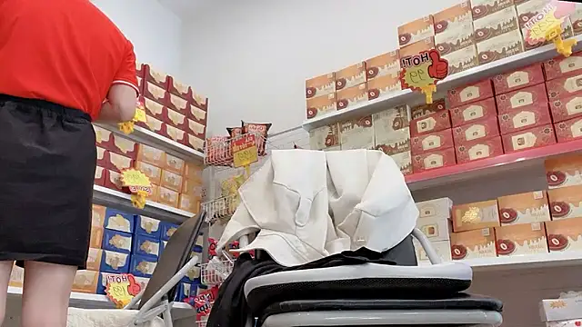 Sayuri Satou online show from April 6, 4:46 am