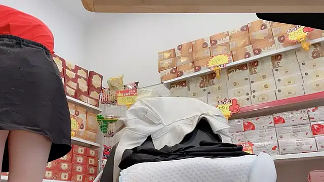 Sayuri Satou online show from April 21, 4:08 am