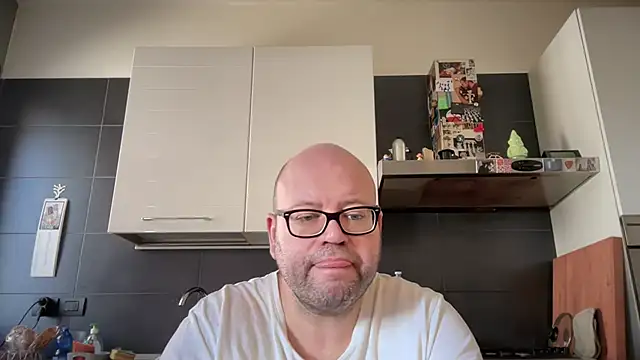 theitalianbear online show from September 28, 10:42 am