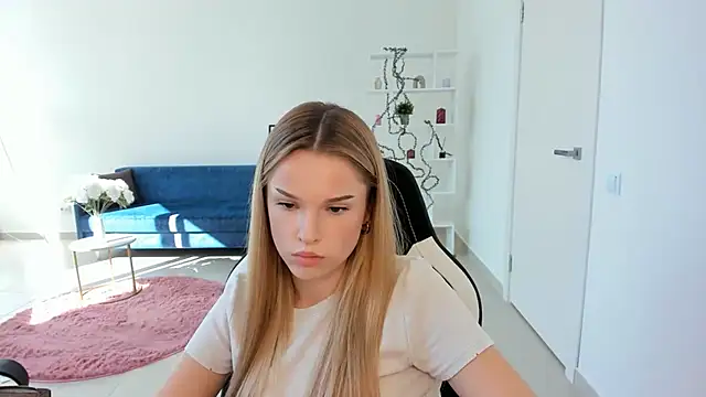 BreannBakker online show from July 30, 11:44 am