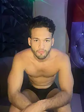 xxXPenguin LoveXxx online show from July 2, 7:36 am