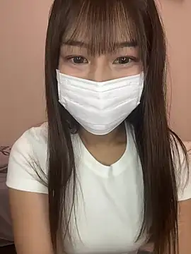 SakuraMochan online show from August 9, 1:04 pm