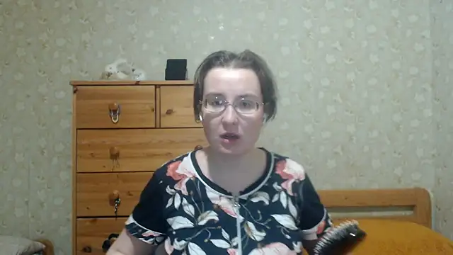 Smart Rose online show from April 7, 7:27 pm