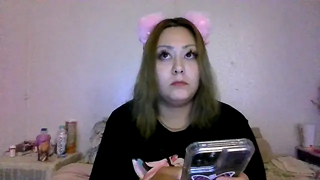 YOUNGFLICKA online show from November 23, 7:00 am