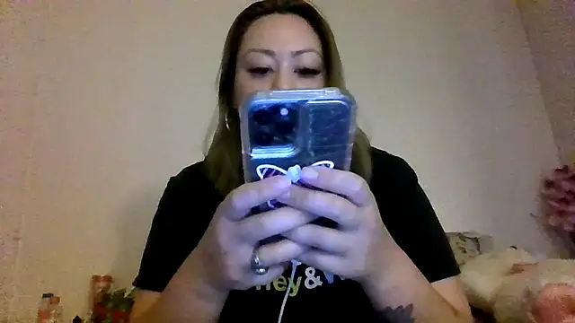 YOUNGFLICKA online show from November 29, 8:13 pm