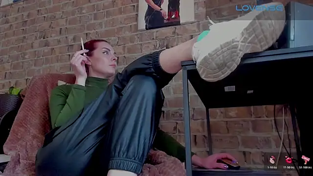 MrsVenus online show from April 3, 11:41 am