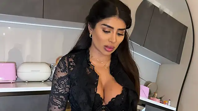 ArabicBarbie online show from December 19, 12:04 am