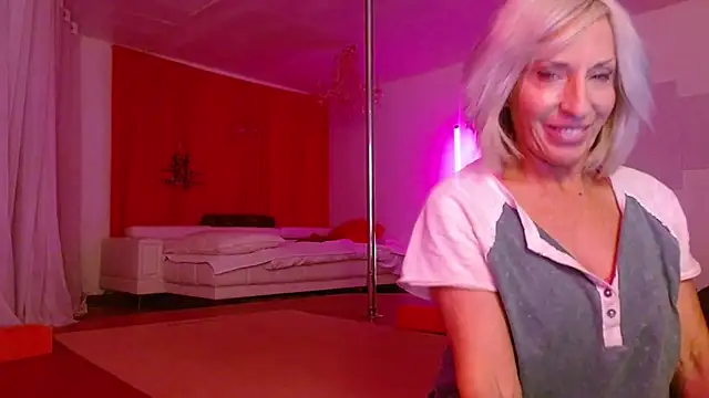 Sweet-Ginger online show from September 20, 3:16 am