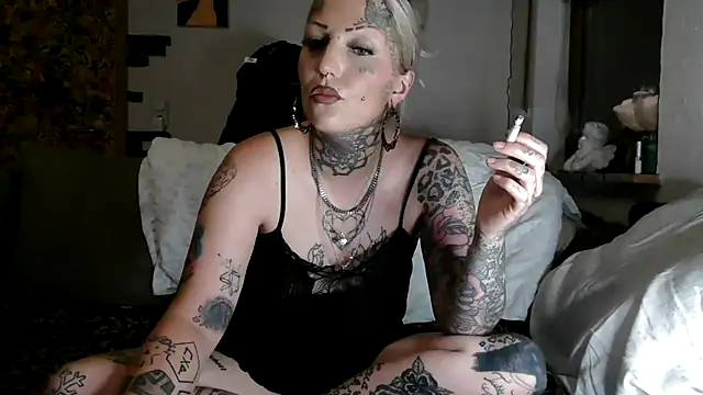 RoxxyInk online show from June 25, 10:22 pm